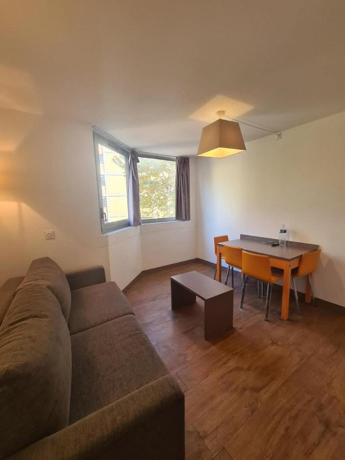 Nice Apt For 4 In Appartement Cannes